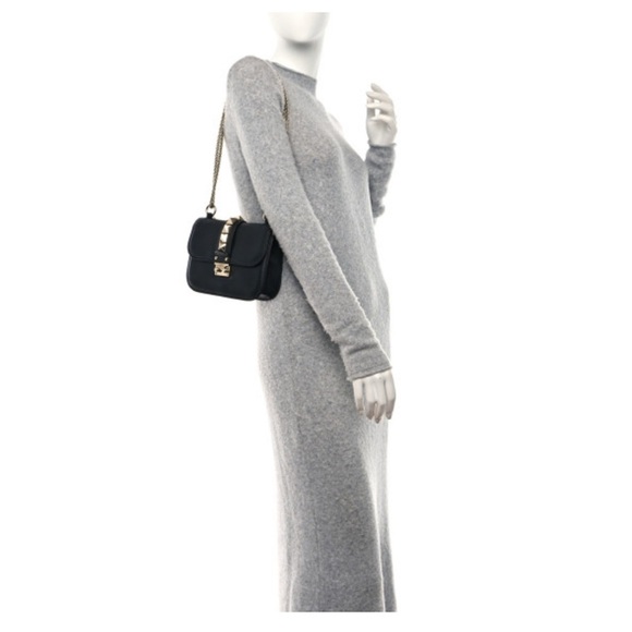 Vitello Small Glam Lock Rockstud Flap Black - Picture 2 of 9